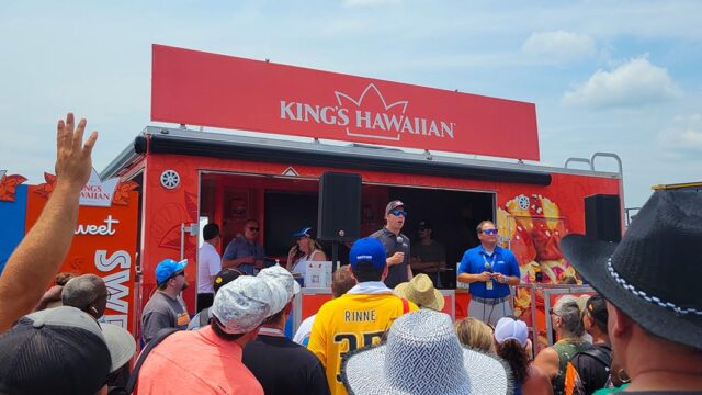 King's Hawaiian - NASCAR 02